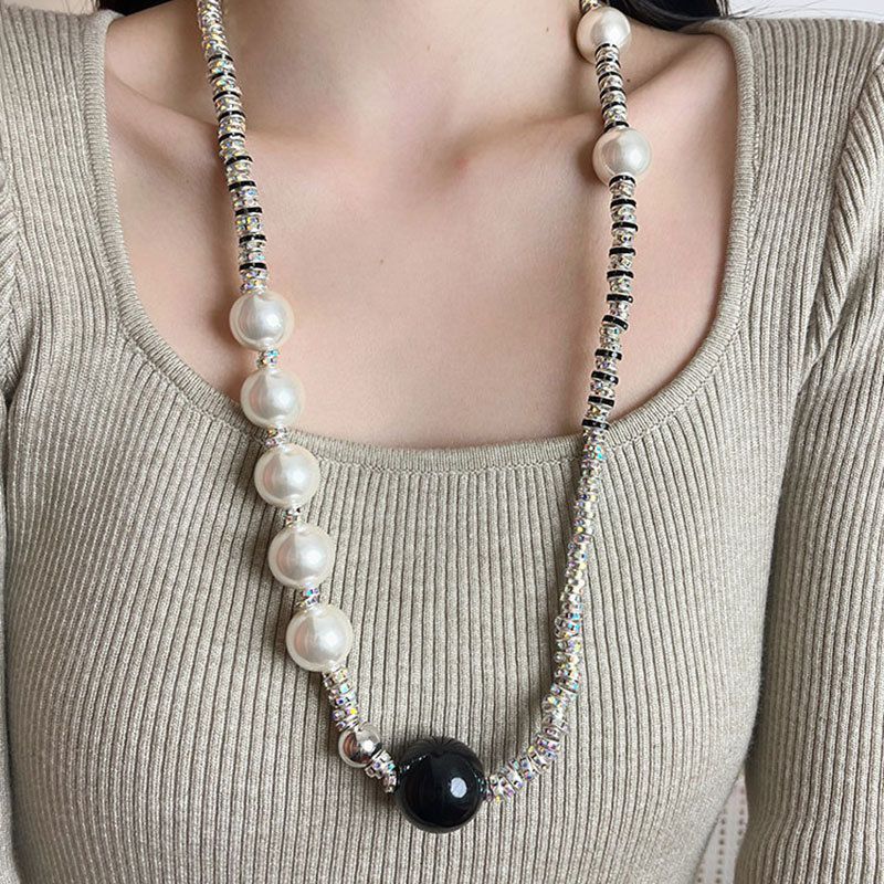 Collar De Perlas Con Patchwork De Diamantes Geométricos