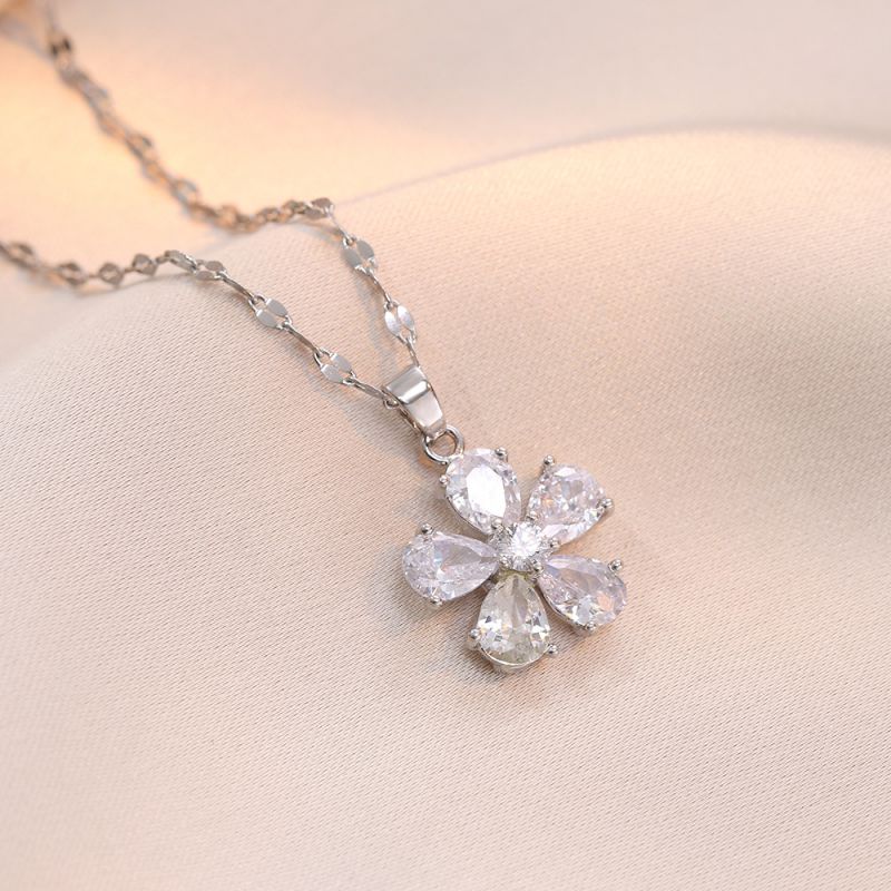 Collar De Flores De Diamantes De Acero Titanio