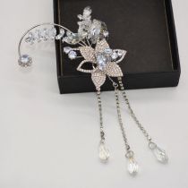 Aretes Tipo Ear Cuff De Cristal Y Flor De Aleación Y Diamantes (individuales)